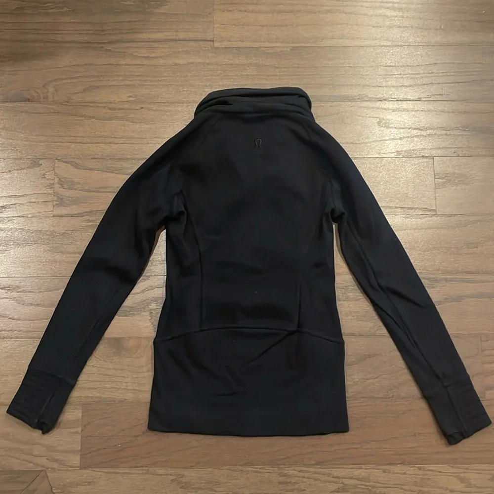Lululemon Black Zip Up Sweatshirt - Size 4